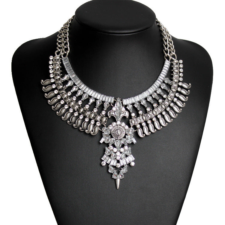 Alloy Diamond Short Necklace Crystal Necklace